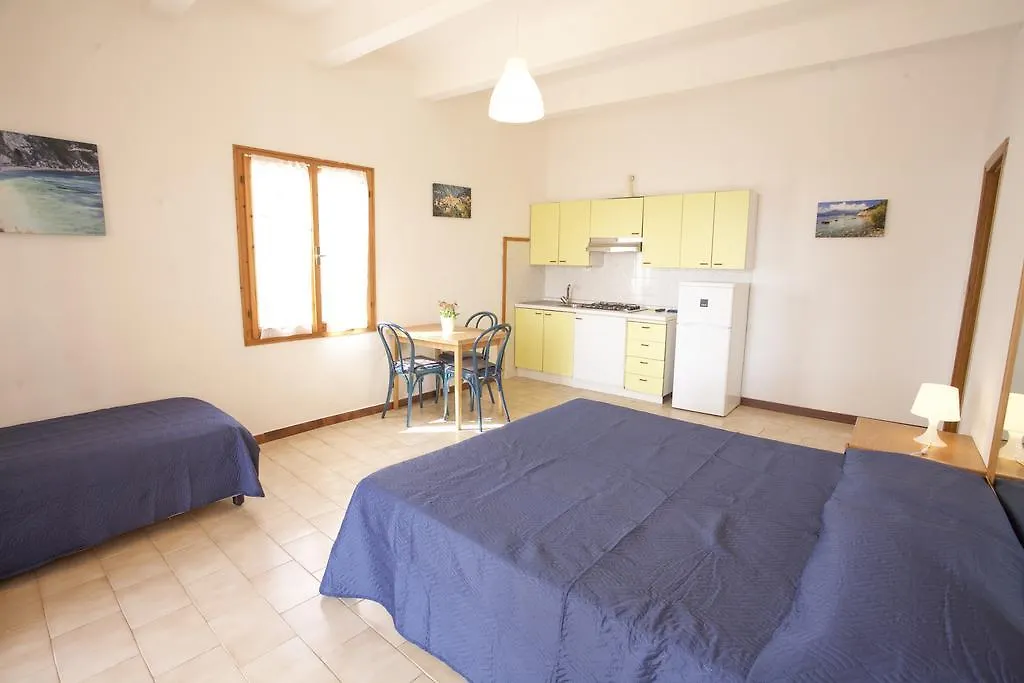 Villa Conti Residence Lacona 4*,  Italia