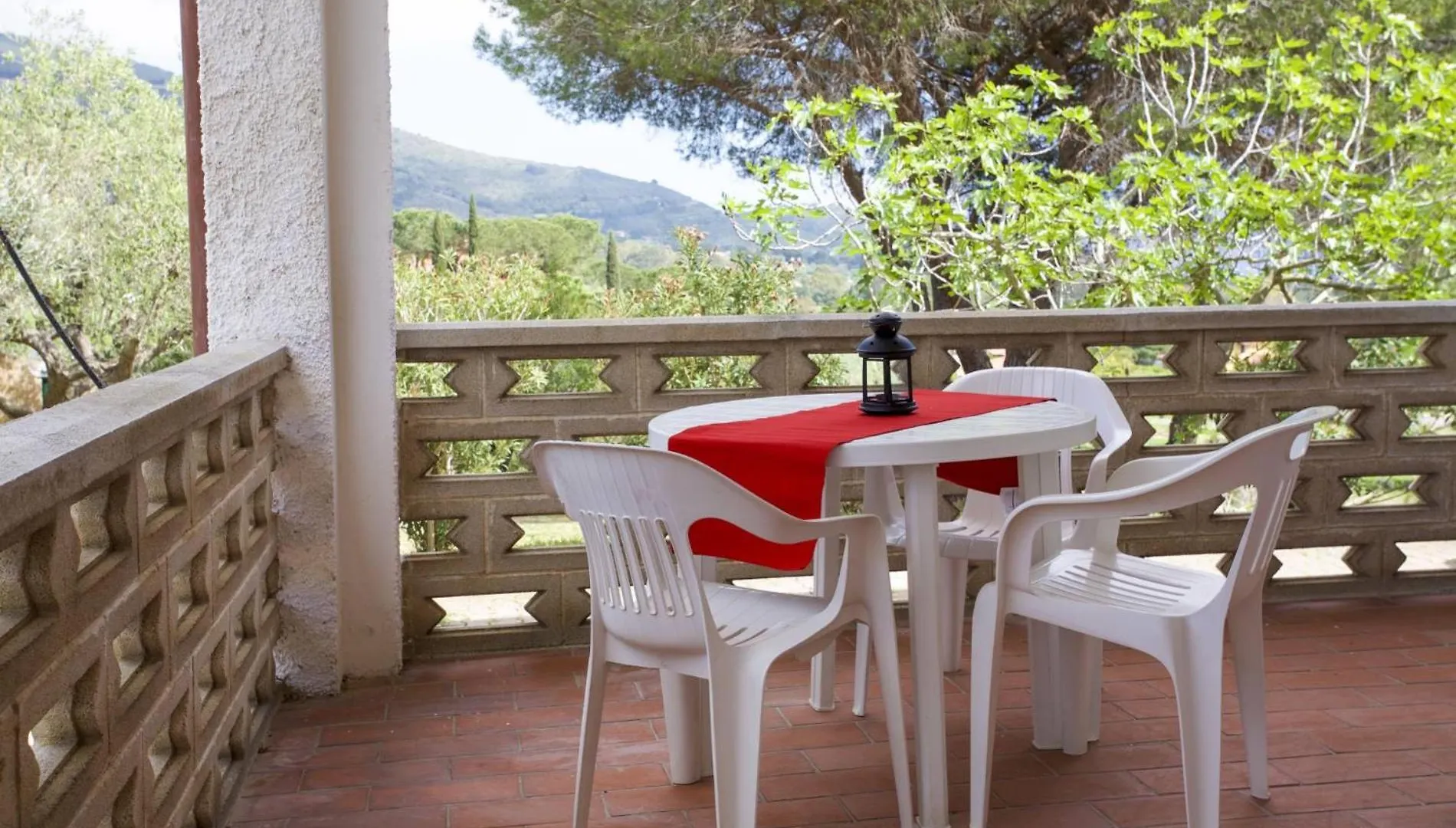 Villa Conti Residence Lacona 4*,  Italia