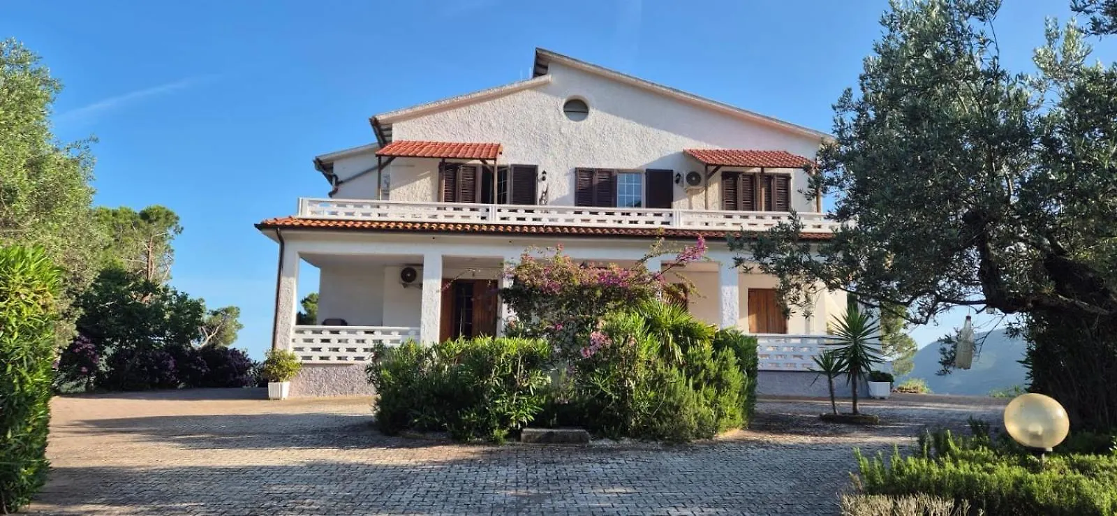 **** Aparthotel Villa Conti Residence Lacona Italia