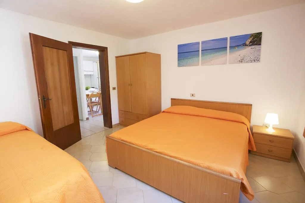 Villa Conti Residence Lacona 4*,  Italia