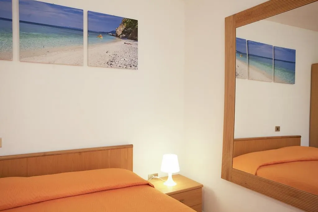 Villa Conti Residence Lacona Aparthotel